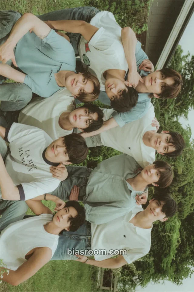 SF9 2ND PHOTOBOOK K-pop photocard