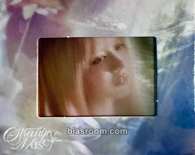 Photocard K-pop Lily NMIXX Strange Muse
