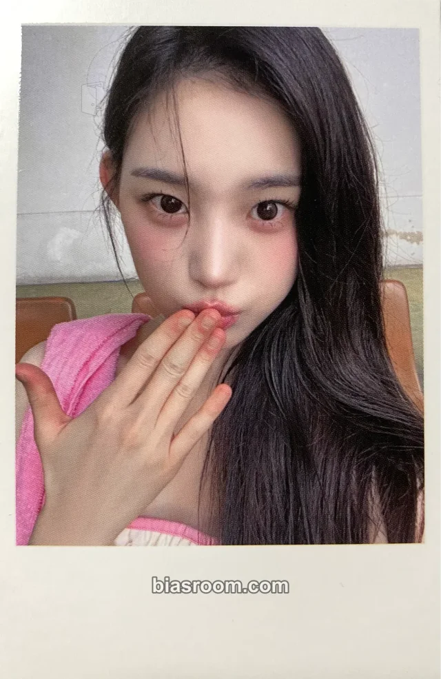Jiyeon tripleS LOVE&POP pt.1 K-pop photocard