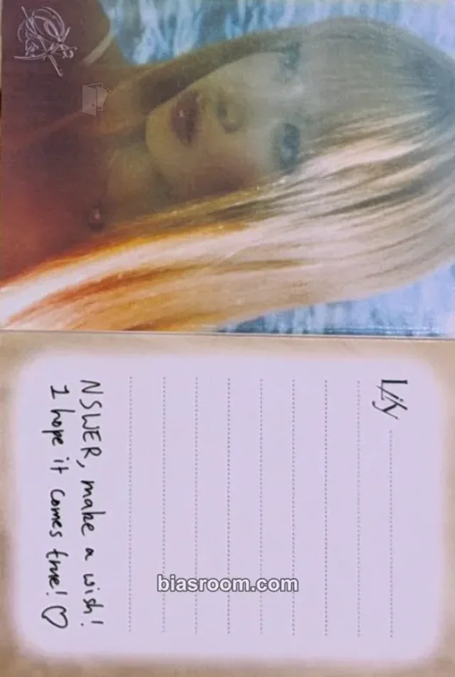 Lily NMIXX Strange Muse K-pop photocard