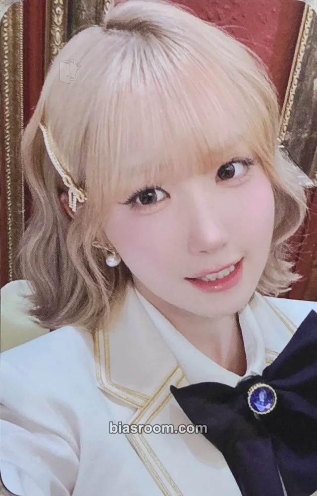 Hitomi SAY MY NAME SAY MY ACADEMY K-pop photocard