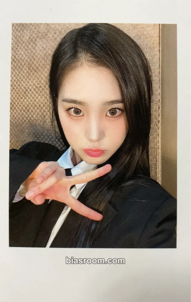 Jiyeon tripleS Performante K-pop photocard