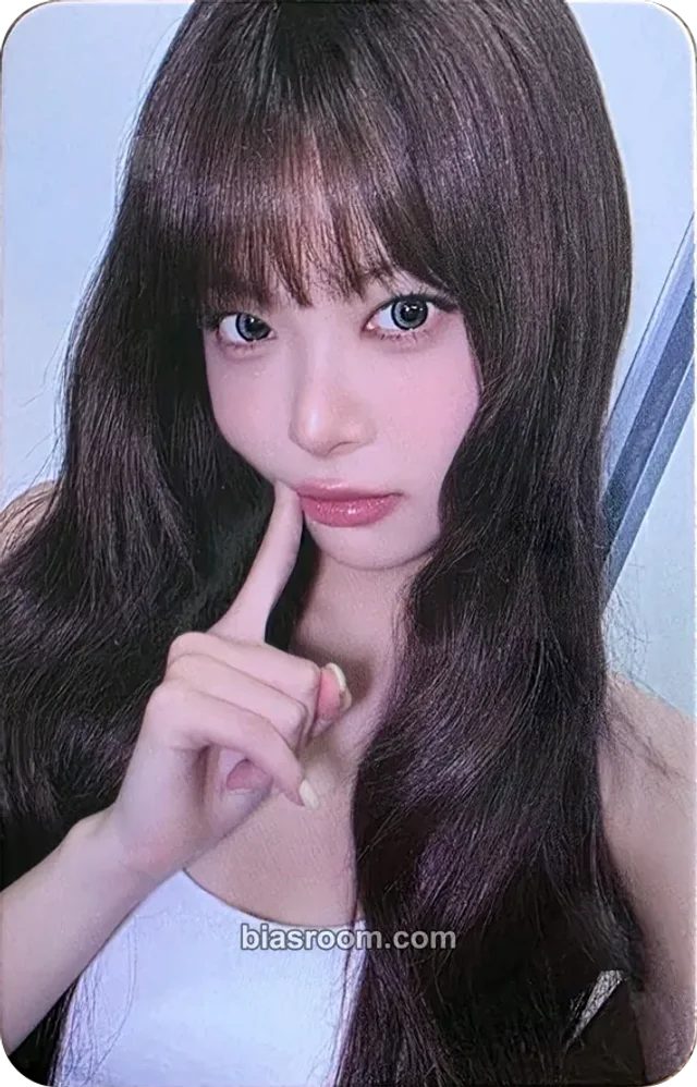 Photocard K-pop de Hong Eunchae LE SSERAFIM Made My Night