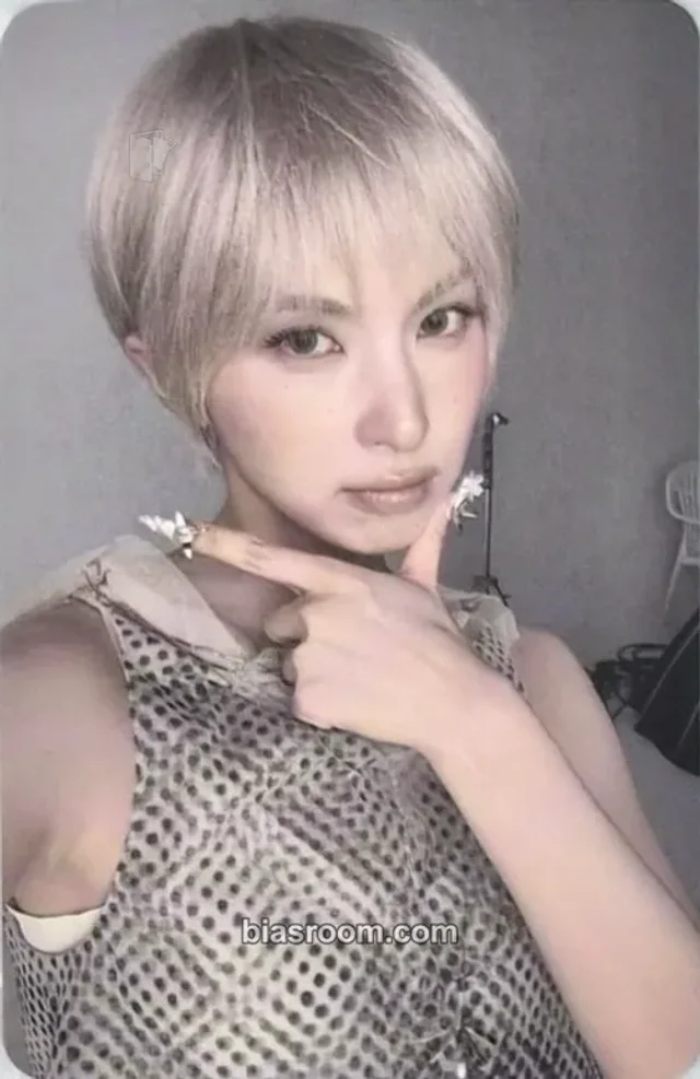 Bae NMIXX Strange Muse K-pop photocard