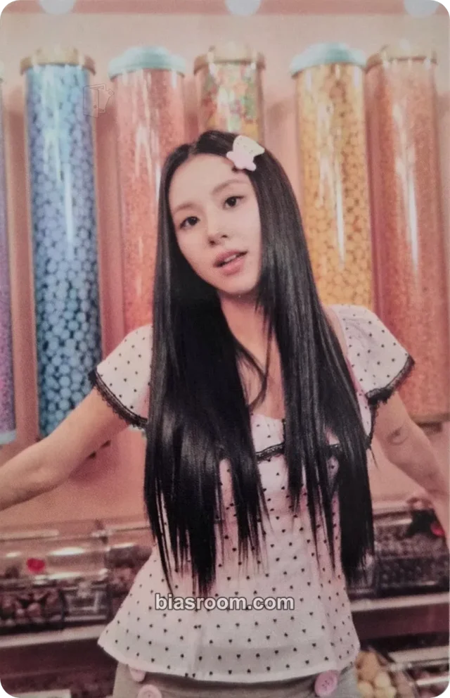 Chaeyoung TWICE TWICE The Thrill (11th Anniversary Pop-Up) K-pop 포토카드
