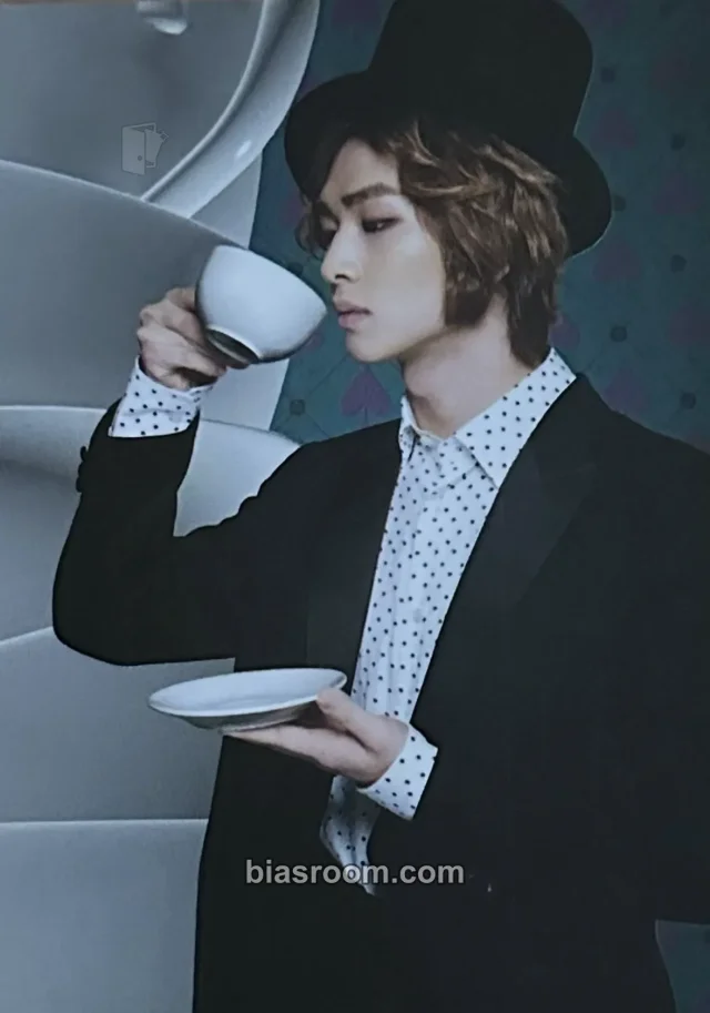 Onew SHINee SHINee in Wonderland K-pop photocard