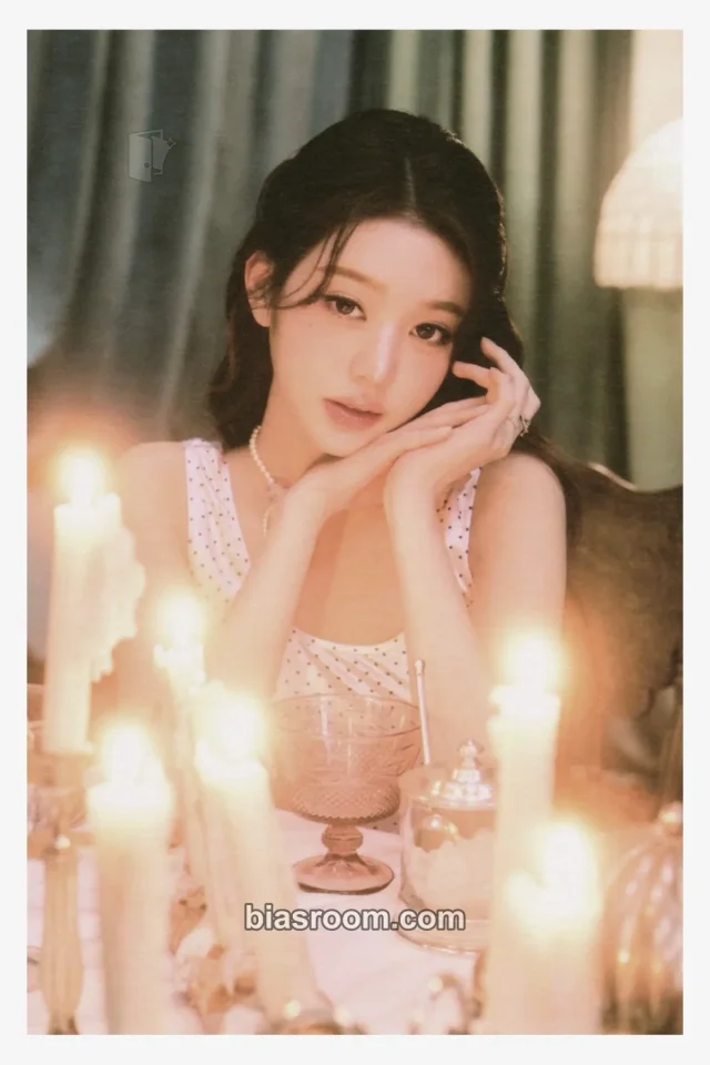 Wonyoung IVE 𝗗’𝗙𝗘𝗦𝗧𝗔 𝗧𝗛𝗘 𝗢𝗥𝗜𝗚𝗜𝗡 K-pop photocard