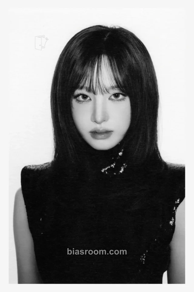 Liz IVE 𝗗’𝗙𝗘𝗦𝗧𝗔 𝗧𝗛𝗘 𝗢𝗥𝗜𝗚𝗜𝗡  K-pop photocard