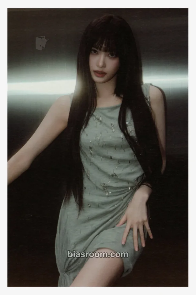 Leeseo IVE 𝗗’𝗙𝗘𝗦𝗧𝗔 𝗧𝗛𝗘 𝗢𝗥𝗜𝗚𝗜𝗡 K-pop Photocard