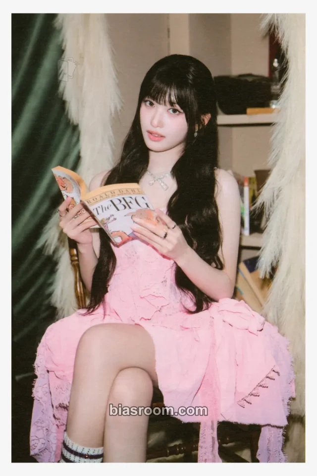 Leeseo IVE 𝗗’𝗙𝗘𝗦𝗧𝗔 𝗧𝗛𝗘 𝗢𝗥𝗜𝗚𝗜𝗡 K-pop Photocard