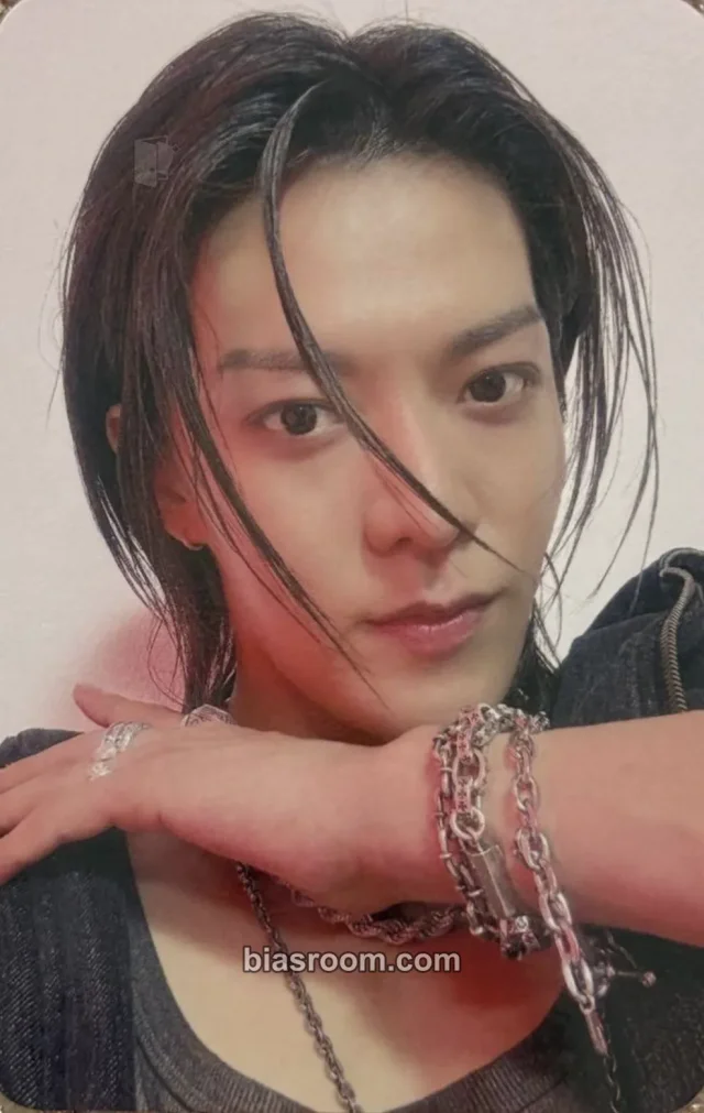 Photocard K-pop de Yuta NCT 127 NCT 127 5TH TOUR 'NEO CITY : THE REDLINE' TOUR
