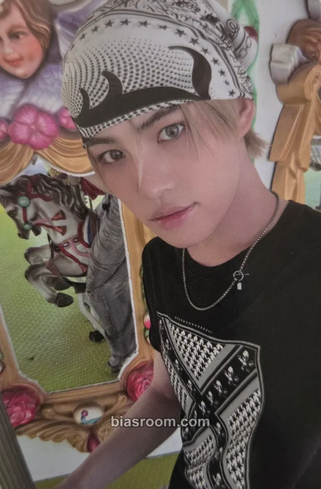 Minje KickFlip KICK OFF THE WALL Pt 1 K-pop photocard