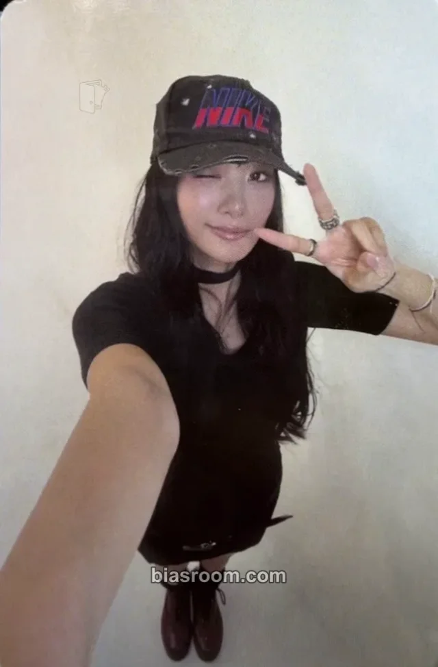 Gawon MEOVV GO HARD K-pop photocard