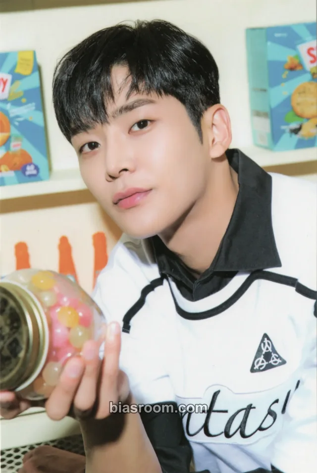 Rowoon SF9 5TH FANCLUB K-pop photocard
