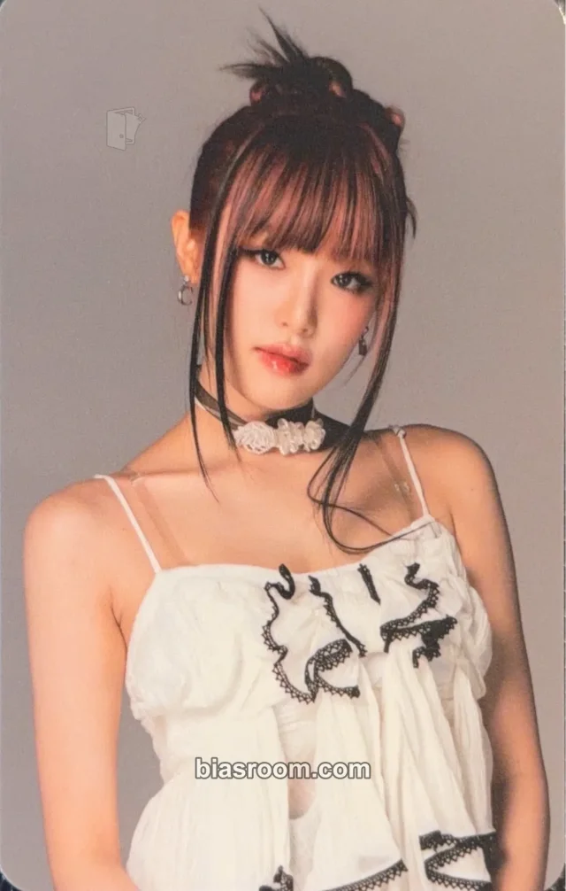 Yena Yena YENA JAPAN DEBUT SHOWCASE - "SMILEY" K-pop photocard