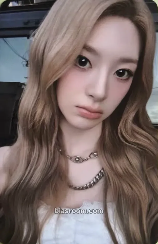 Seeun STAYC STAYC Fanmeeting In Wuhan [STAYC's SWITH SIGNAL] K-pop photocard