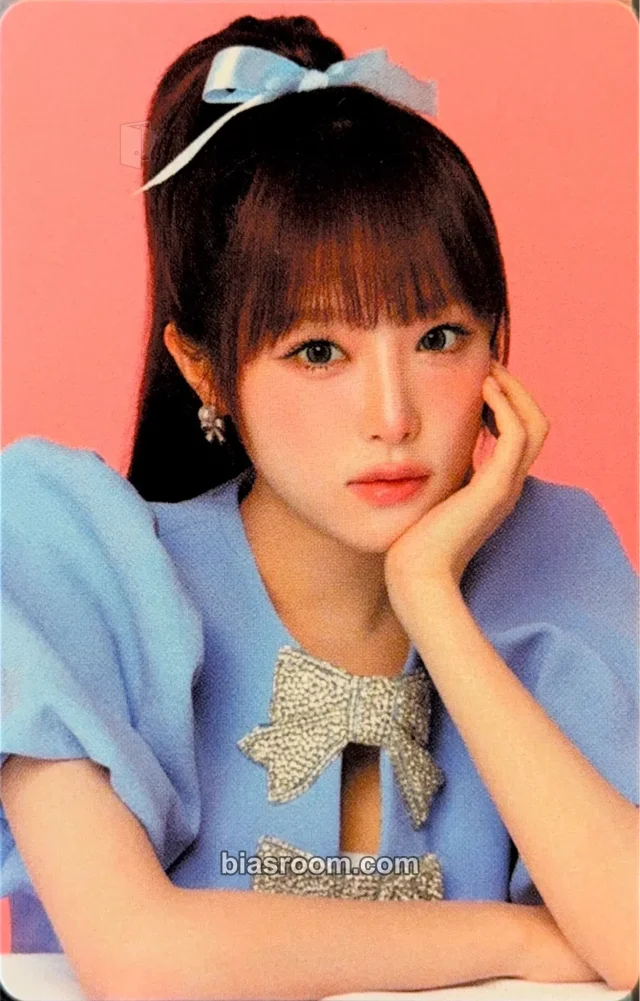 Yena Yena O&ME x Yena K-pop photocard