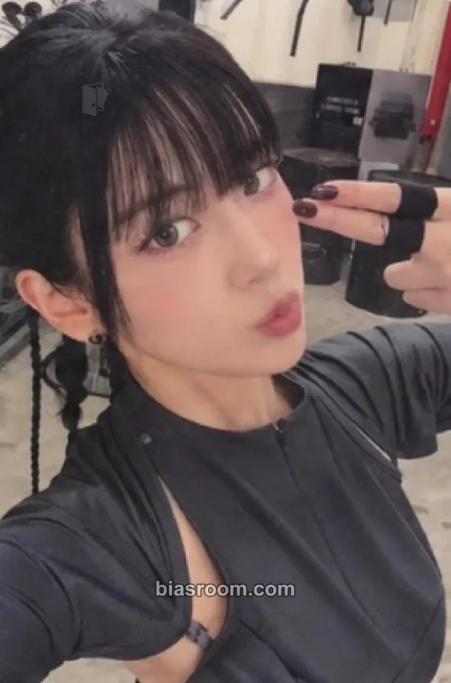 Yujin IVE Looks Can Kill K-pop 小卡