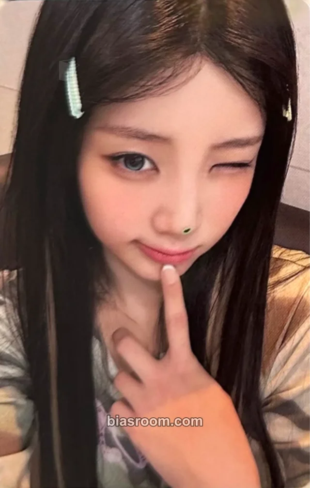 Wonhee ILLIT MAMIHLAPINATAPAI K-pop photocard