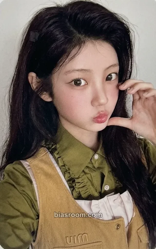 Wonhee ILLIT BREAK EVEN K-pop photocard