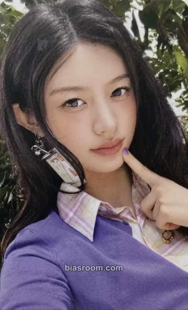 Photocard K-pop Minju ILLIT BREAK EVEN