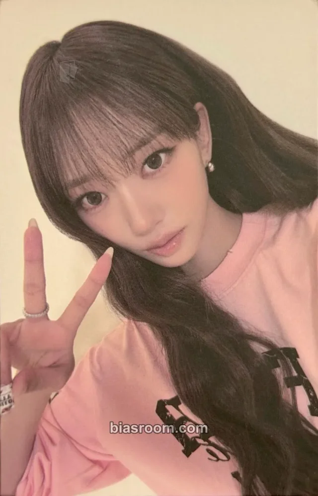 Sooin MEOVV LET’S MEOVV. DEBUT 2ND ANNIVERSARY OFFICIAL MERCH K-pop photocard