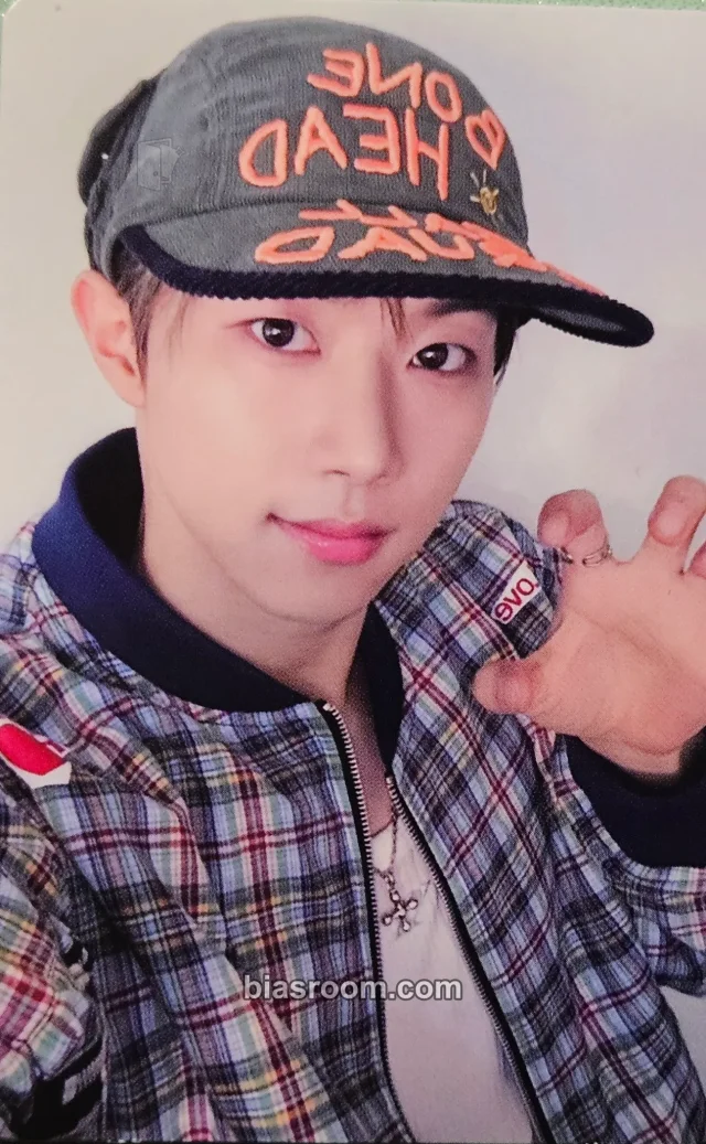 Hyunwoo xikers The Star Magazine K-pop photocard