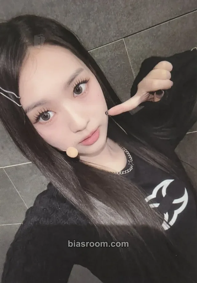 Soomin tripleS Whosfan Official Themed Cafe K-pop photocard