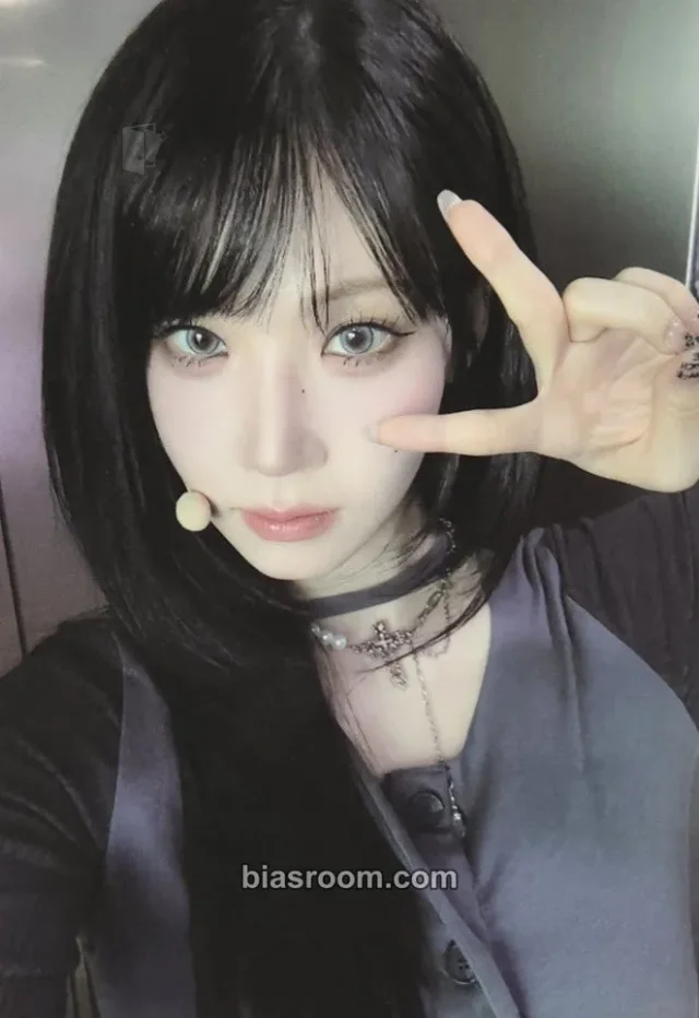 Nakyoung tripleS Whosfan Official Themed Cafe K-pop photocard