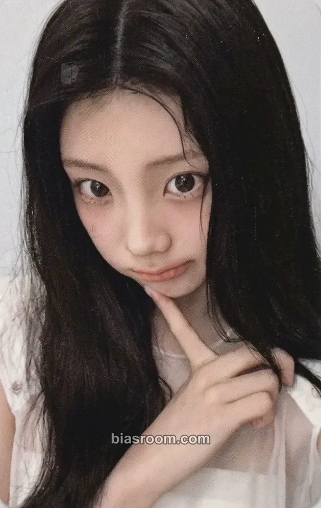 Photocard K-pop de Wonhee ILLIT BREAK EVEN