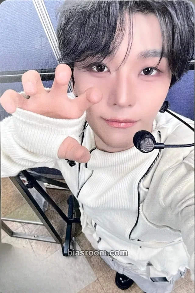 Xinlong ALPHA DRIVE ONE UNBREAKABLE : 少年BEAST K-pop photocard