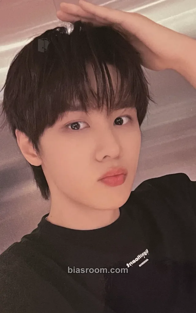 Kun WayV Vision Wings K-pop Photocard