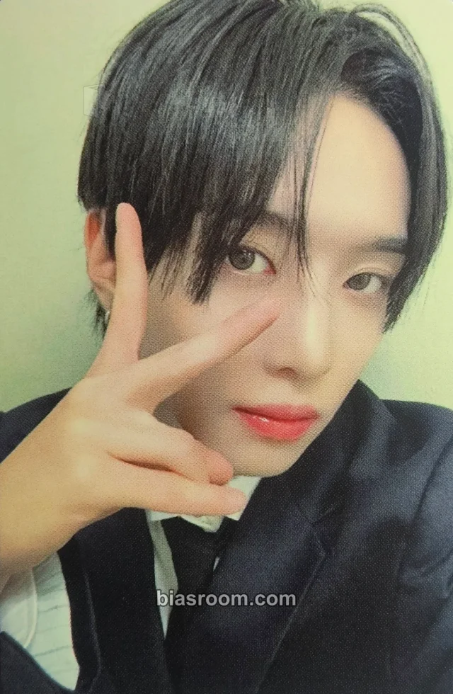 Yujun xikers ROUTE ZERO: The ORA K-pop photocard