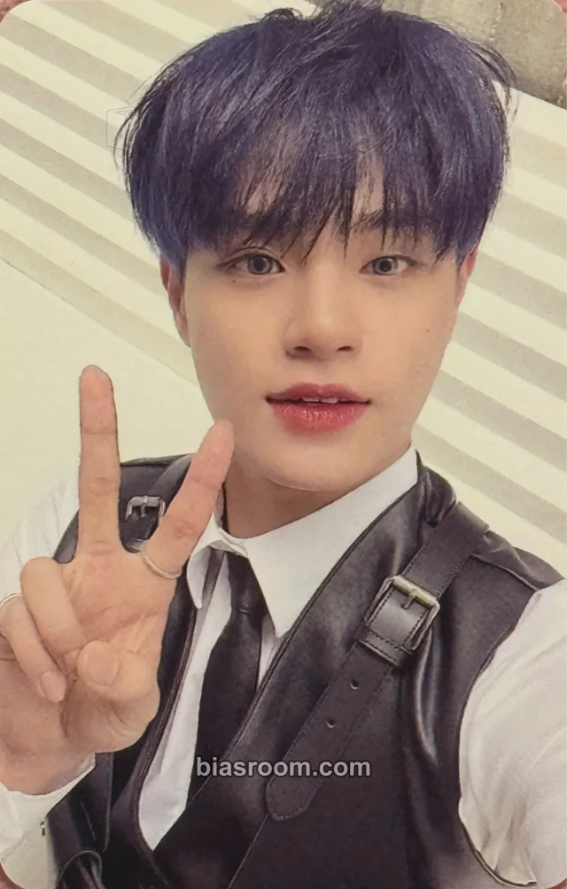 Daehwi AB6IX A to B K-pop photocard