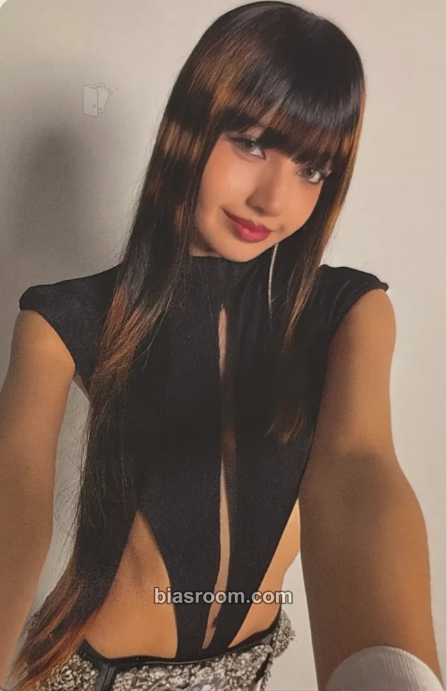 Lisa BLACKPINK Press Play (Lisa Solo) K-pop photocard
