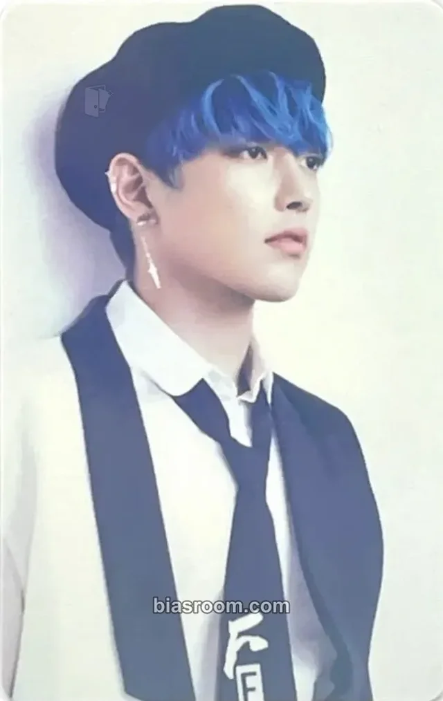 Hongjoong ATEEZ Higher Timepiece × ATEEZ K-pop Photocard