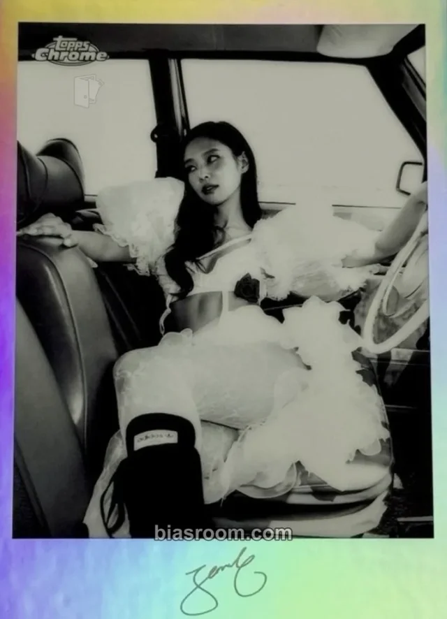 Jennie BLACKPINK 2026 Topps Chrome® x Jennie K-pop photocard