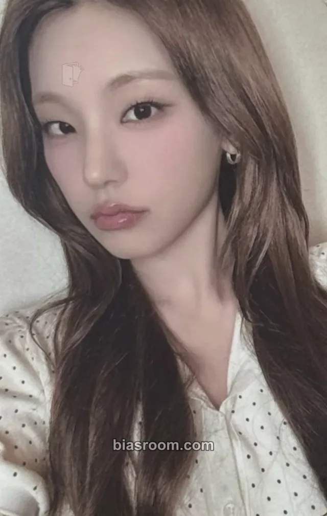 Yeji ITZY Motto K-pop photocard