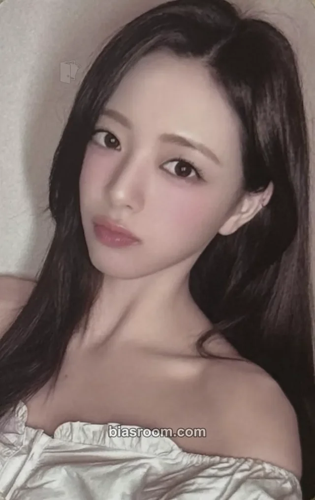 Yuna ITZY Motto K-pop photocard