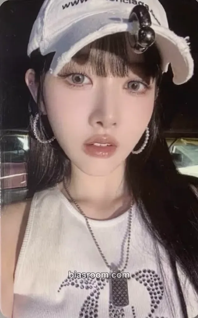 Photocard K-pop di Sieun STAYC Metamorphic