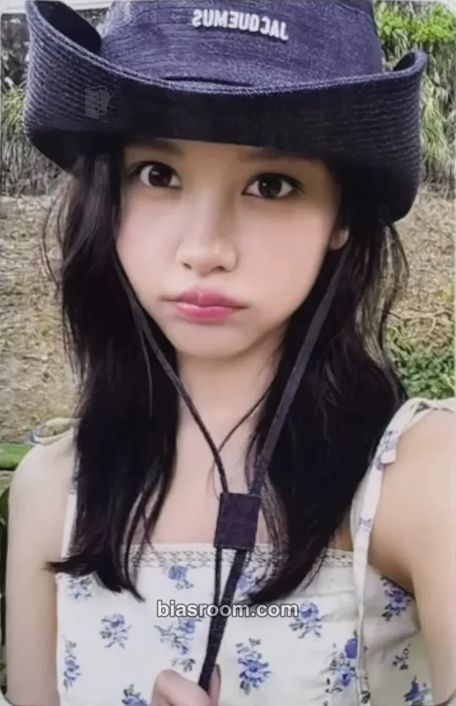Carmen Hearts2Hearts Lemon Tang K-pop photocard