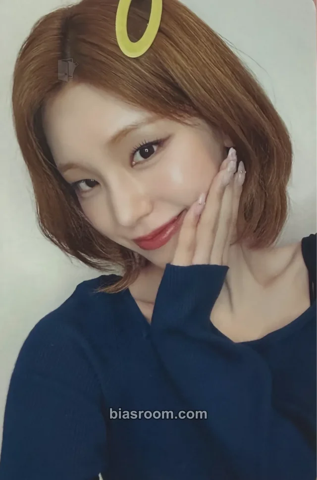 Yeji ITZY Motto K-pop photocard