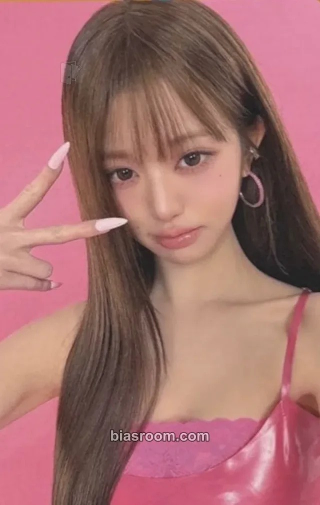 Wonyoung IVE Looks Can Kill K-pop photocard