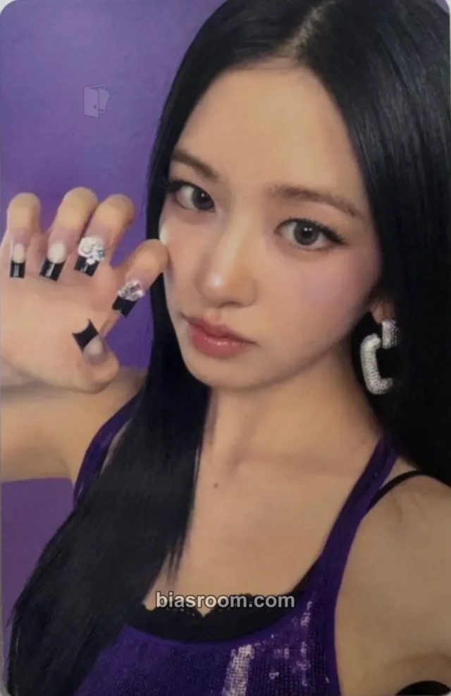 Yujin IVE Looks Can Kill K-pop photocard