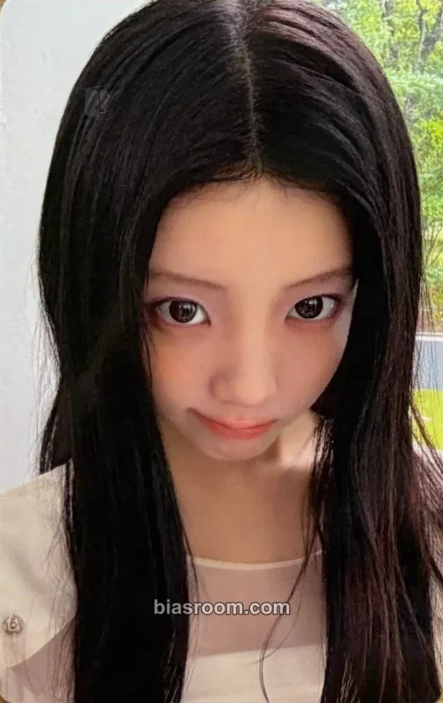 Wonhee ILLIT BREAK EVEN K-pop Photocard
