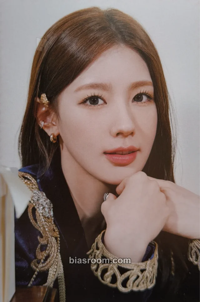 Photocard K-pop Miyeon i-dle 3rd Neverland Membership