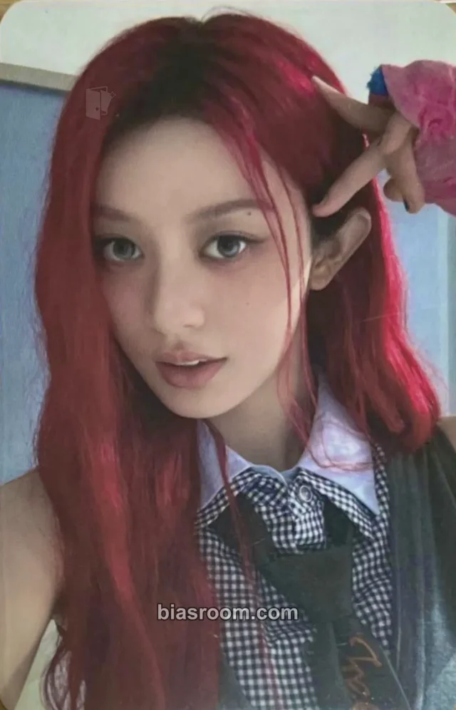 Minju ILLIT BREAK EVEN K-pop Photocard