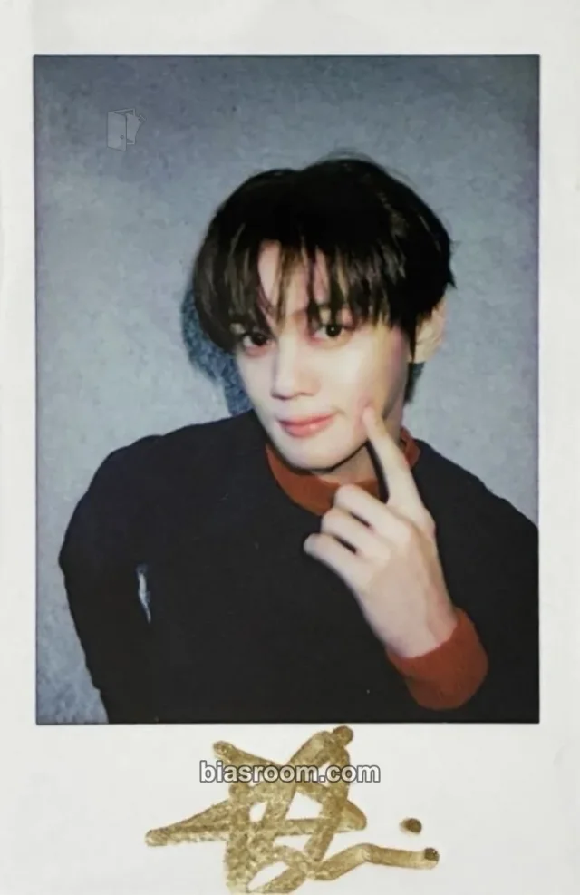 Gyuvin AND2BLE madame FIGARO Magazine K-pop photocard