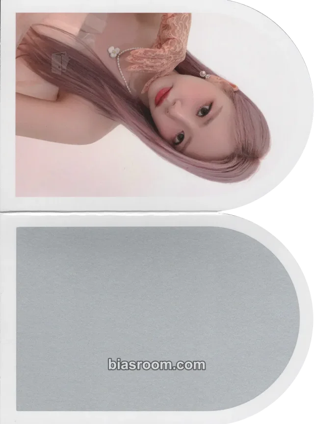JiU Dreamcatcher 2023 Season's Greetings K-pop photocard