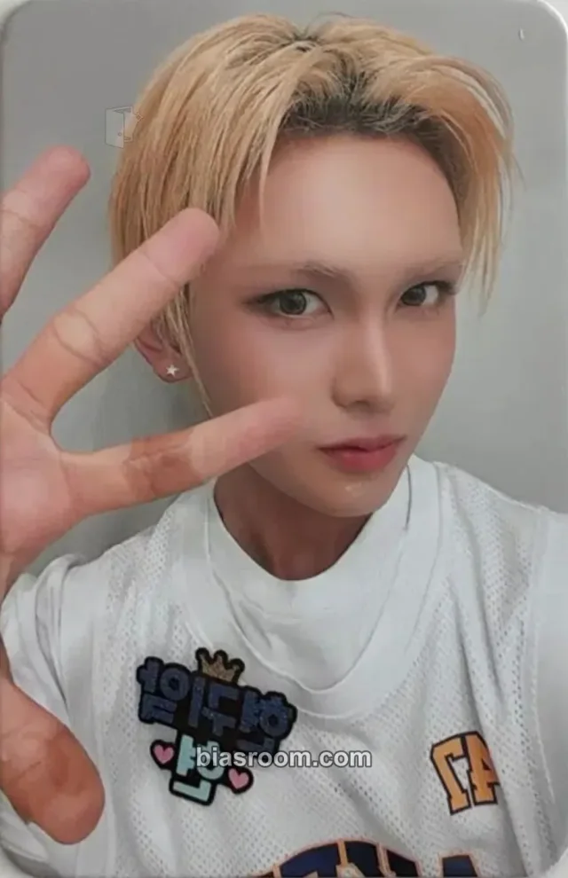 Photocard K-pop di Hyun XLOV I, God